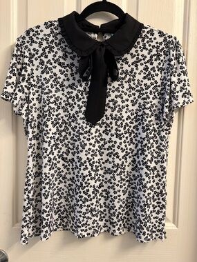 Cece short sleeve, white with black floral and black Peter Pan collar blouse